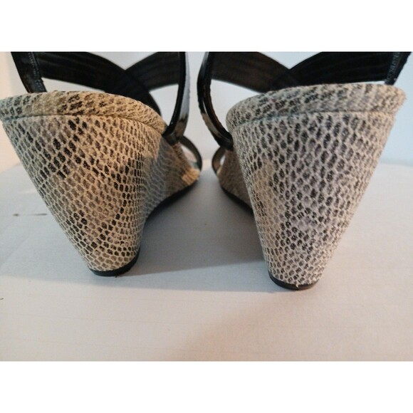 Anne Klein Iflex Black Faux Snake Skin Wedge Pump Womens 8.5 M Open Toe Pretty - Picture 9 of 16
